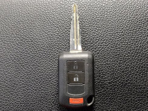Used 2021 Mitsubishi Outlander Sport FWD image 32