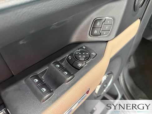 Used 2023 Ford Expedition Limited AWD/4WD image 19