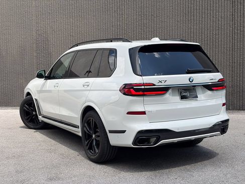 Used 2023 BMW X7 xDrive40i w/ M Sport Package AWD/4WD image 6