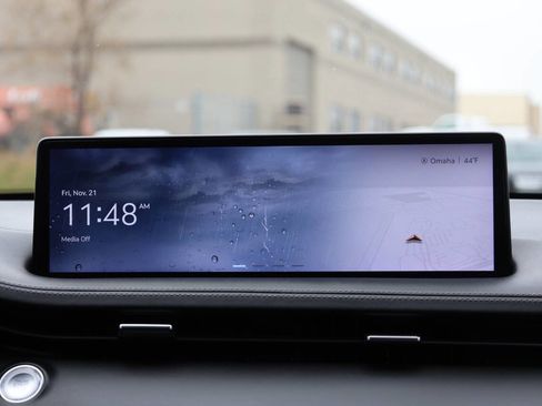 Used 2022 Genesis GV70 3.5T Sport w/ Sport Prestige Package image 20