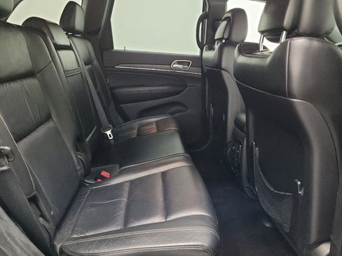 Used 2016 Jeep Grand Cherokee Limited AWD/4WD image 19