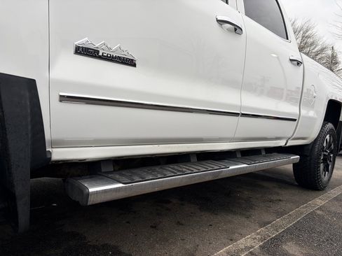 Used 2015 Chevrolet Silverado 2500 High Country image 14