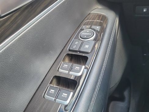 Used 2019 Kia Sorento S FWD image 18