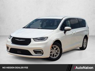 Used 2023 Chrysler Pacifica Touring-L FWD video 1