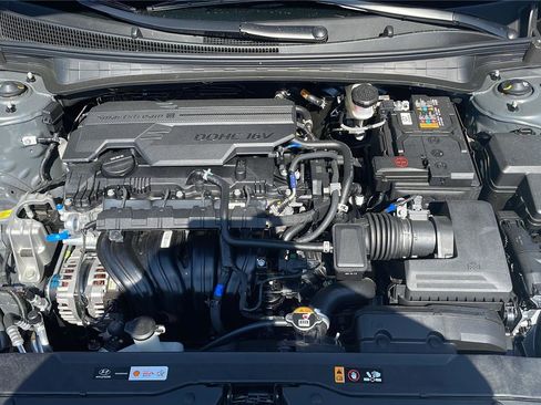New 2026 Hyundai Elantra SE FWD image 9