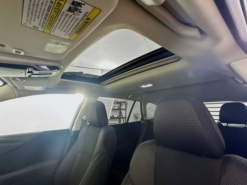 Used 2025 Subaru Outback Premium AWD/4WD image 25