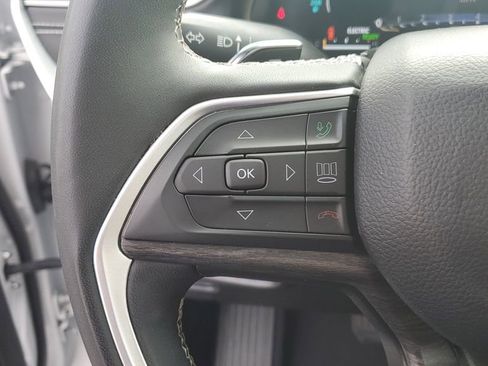 Used 2024 Jeep Grand Cherokee Limited 4xe AWD/4WD image 32