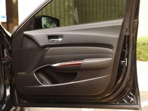 Used 2016 Acura TLX V6 w/ Technology Package image 34