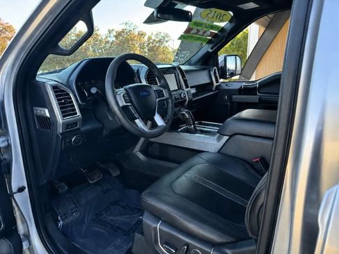 Used 2015 Ford F150 Platinum w/ Equipment Group 701A Luxury AWD/4WD image 19
