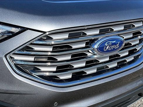 Certified 2023 Ford Edge Titanium w/ Cargo Accessory Package image 28