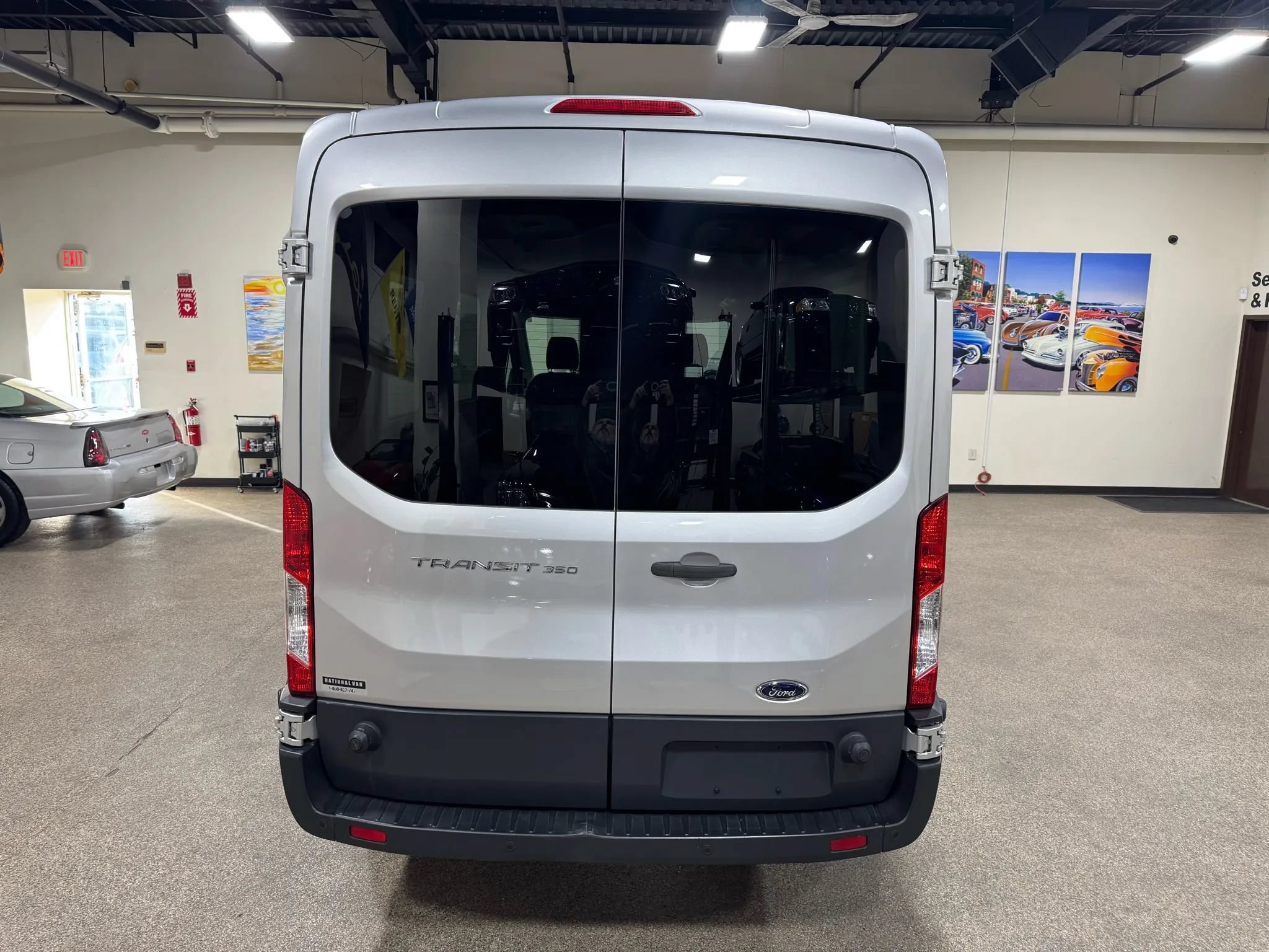 Used 2015 Ford Transit 350 148 Medium Roof RWD image 20