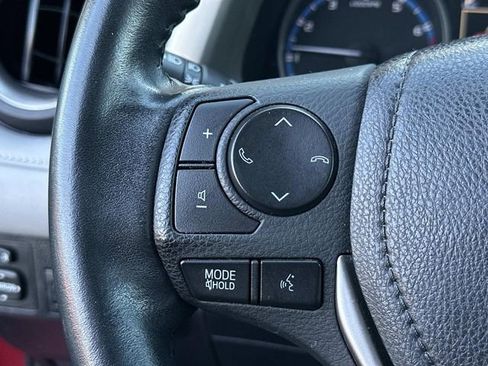 Used 2018 Toyota RAV4 XLE image 18