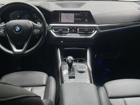 Used 2021 BMW 330i Sedan w/ Premium Package RWD image 16