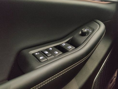 Used 2023 Jeep Grand Cherokee 4WD 4xe image 27