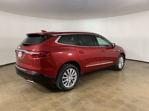 Used 2021 Buick Enclave Premium w/ Sun and Sites Package AWD/4WD image 8