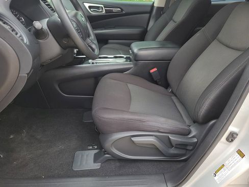 Used 2020 Nissan Pathfinder S FWD image 15