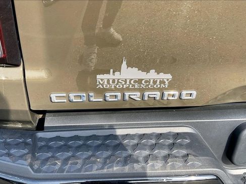 Used 2023 Chevrolet Colorado W/T image 27