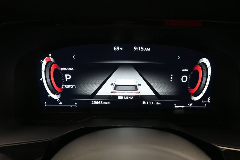 Used 2024 Nissan Pathfinder Platinum AWD/4WD image 17