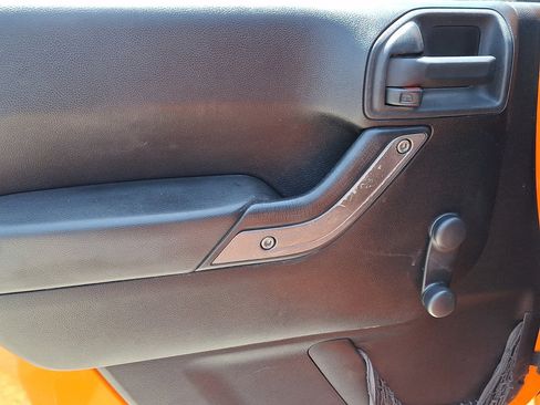 Used 2012 Jeep Wrangler Sport AWD/4WD image 16