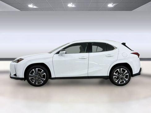 New 2026 Lexus UX 300h FWD image 2