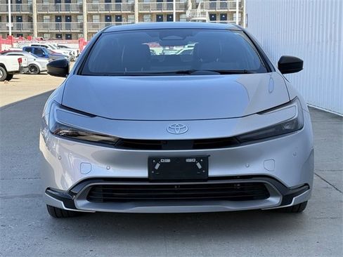Used 2025 Toyota Prius Limited image 7