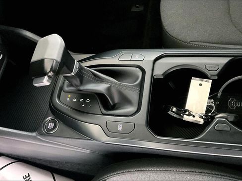 Used 2025 Kia K4 LXS image 18