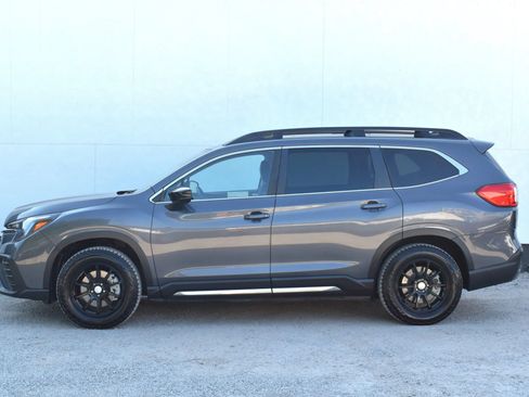 Used 2024 Subaru Ascent Limited w/ Technology Package AWD/4WD image 9