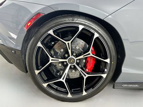 Used 2024 Lamborghini Revuelto AWD/4WD image 57