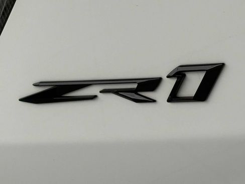 Used 2025 Chevrolet Corvette ZR1 w/ ZR1 Carbon Fiber Aero Package RWD image 7