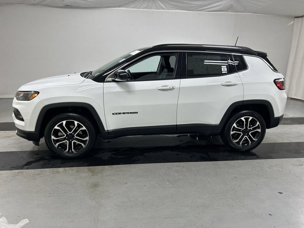 Used 2022 Jeep Compass Limited AWD/4WD image 6