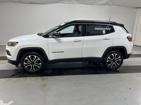 Used 2022 Jeep Compass Limited AWD/4WD image 6