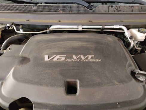 Used 2019 Chevrolet Colorado W/T RWD image 30