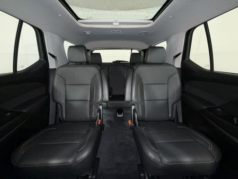 Used 2020 Chevrolet Traverse Premier AWD/4WD image 25