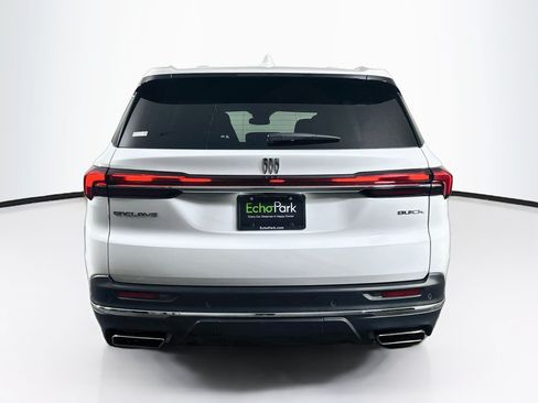 Used 2025 Buick Enclave Preferred FWD image 7