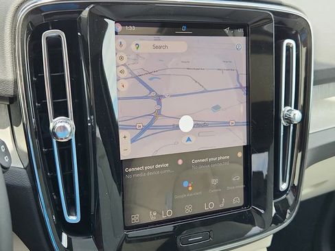 New 2026 Volvo XC40 B5 Plus w/ Climate Package image 20