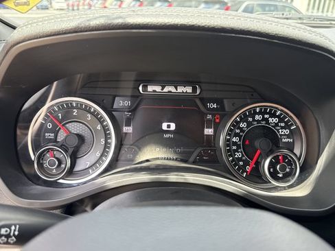 Used 2024 RAM 1500 Laramie AWD/4WD image 39