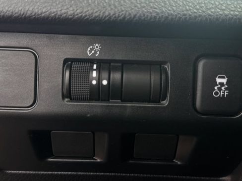 Used 2015 Subaru Impreza 2.0i AWD/4WD image 27