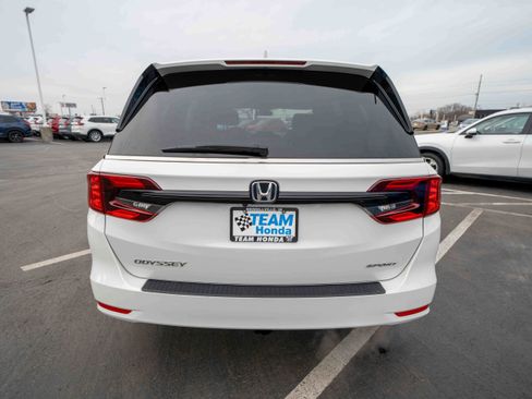 Used 2023 Honda Odyssey Sport image 5
