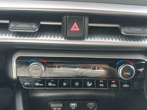 Used 2022 Kia K5 GT-Line FWD image 28