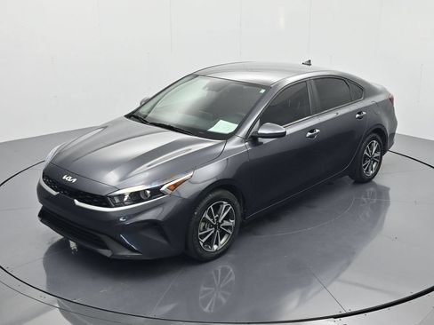 Used 2023 Kia Forte LXS FWD image 28