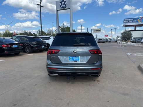 Used 2021 Volkswagen Tiguan SE image 7