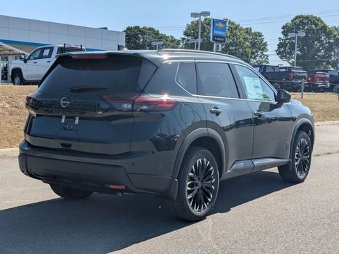 New 2026 Nissan Rogue SV FWD image 3