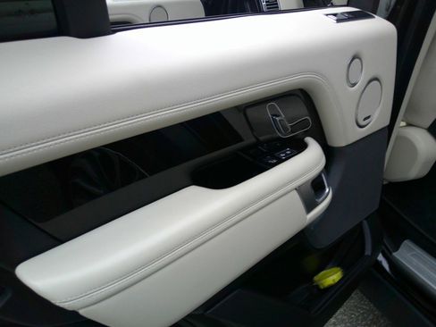 Used 2021 Land Rover Range Rover Westminster Edition image 48