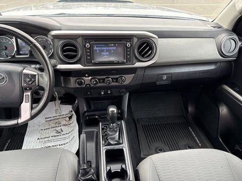 Used 2019 Toyota Tacoma SR5 image 19