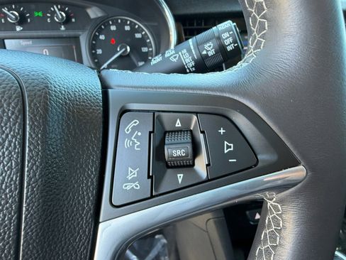 Used 2022 Buick Encore Preferred w/ Safety Package image 19