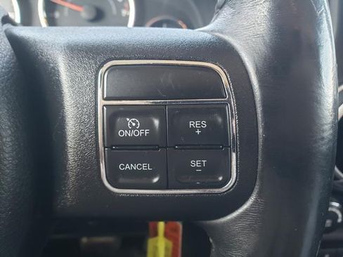Used 2014 Jeep Wrangler Unlimited Rubicon w/ Connectivity Group AWD/4WD image 23