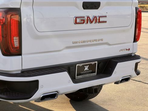 New 2026 GMC Sierra 1500 AT4 w/ AT4 Premium Package image 7