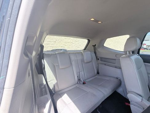 Used 2019 Volkswagen Atlas SE w/ Towing Package AWD/4WD image 13