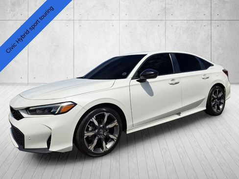 Used 2025 Honda Civic Sport image 1