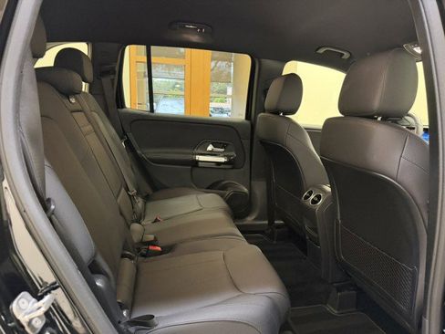 Certified 2025 Mercedes-Benz GLB 250 image 14